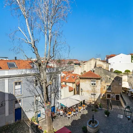 Whome | Trigueiros Downtown Apartment