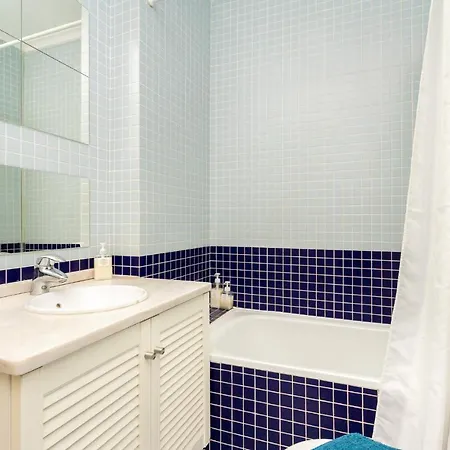 Апартаменты Whome | Trigueiros Downtown *